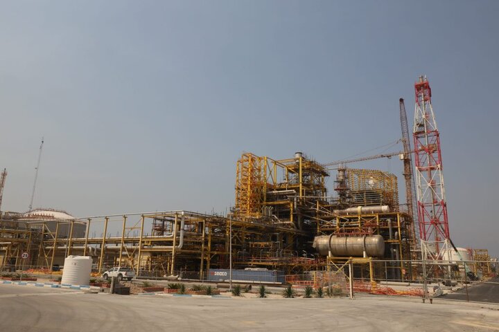 بازنگری رو به بالا در قیمت خوراک گاز صنایع و پتروشیمی‌ها